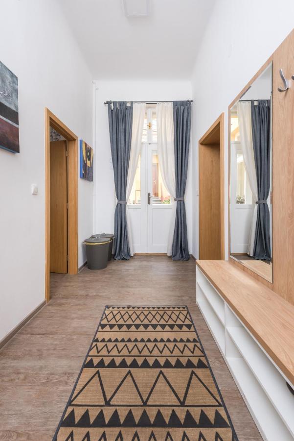 Wonderful Apartment Next To The Jerusalem Synagogue ปราก ภายนอก รูปภาพ